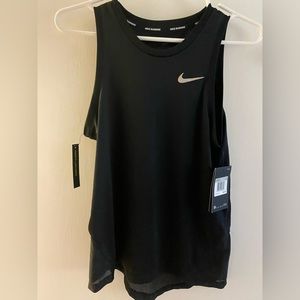 never worn nike tank top